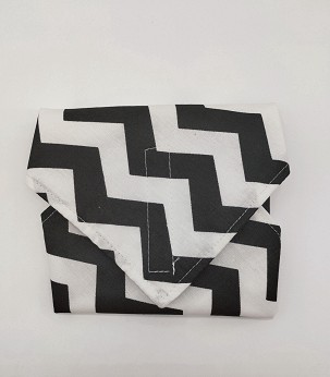 Újraszalvéta, szendvics csomagoló - fekete chevron