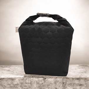 Uzsonnás táska - fekete steppelt